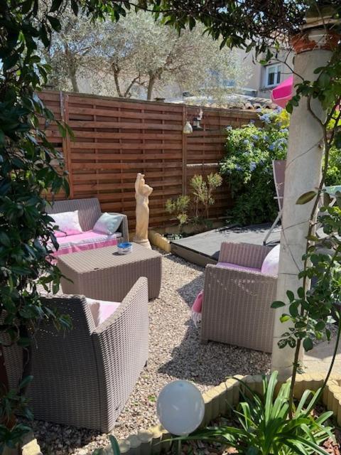 Apartment T1 Avec Jardin *